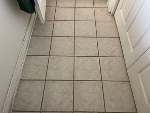 Before & After Tile & Grout Cleaning Service in Suwanee, GA (2)